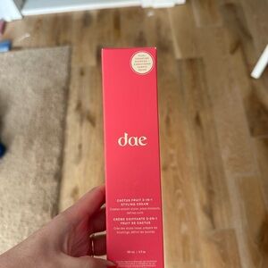 Dae 3-in-1 Styling Cream